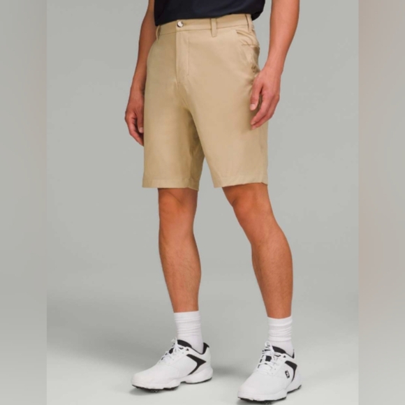 Lululemon Commission Golf Short 10" Inseam in Trench Khaki Size 34 - Picture 1 of 12